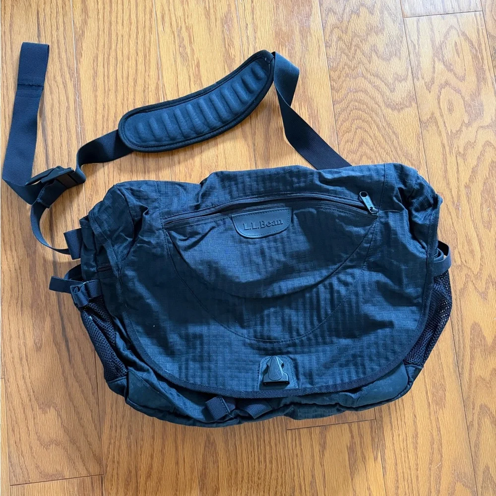 L.L. Bean Black Messenger Bag Tote